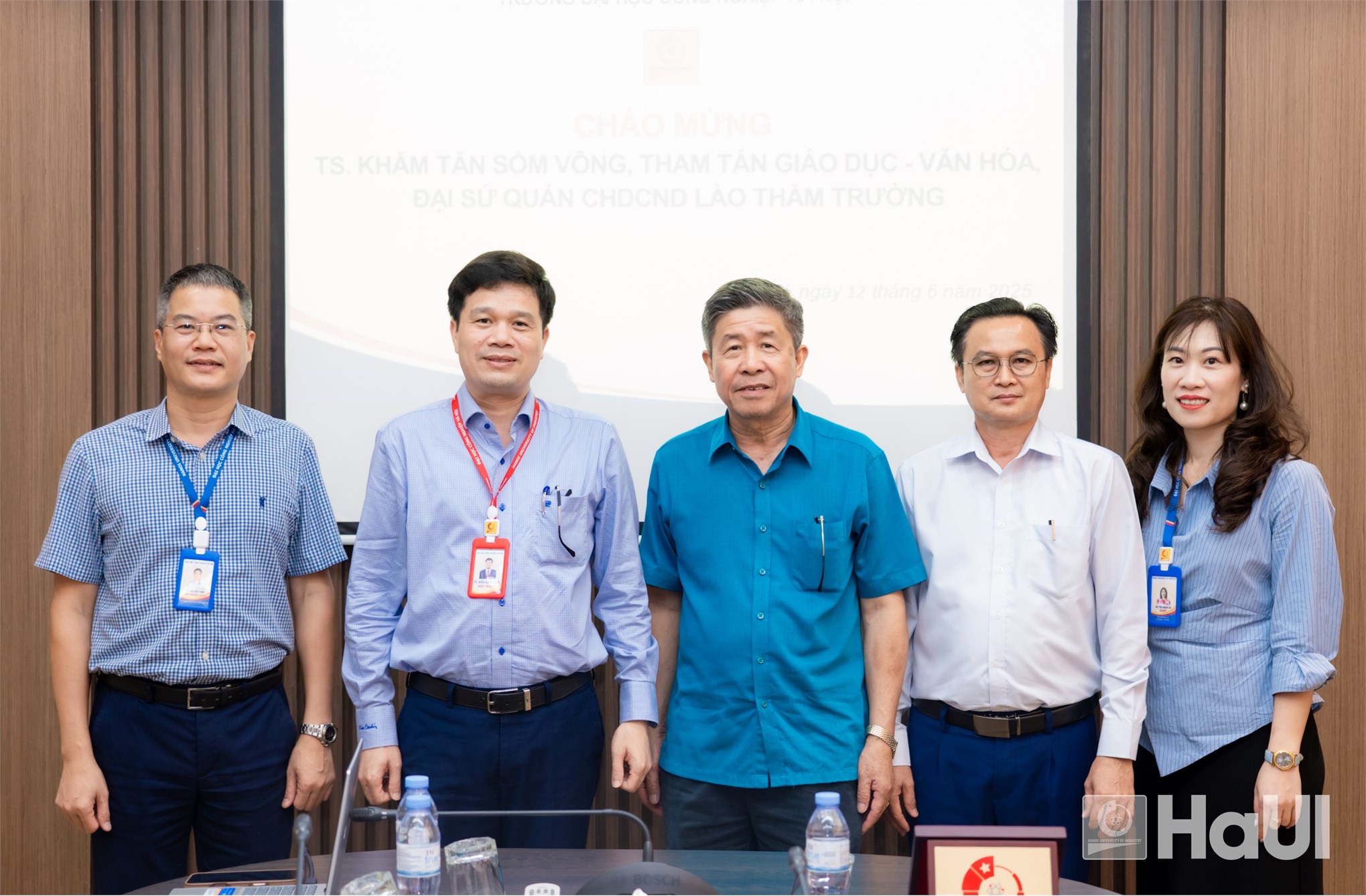 Trường Đại học Công nghiệp Hà Nội đón tiếp Tham tán Văn hóa Giáo dục Lào