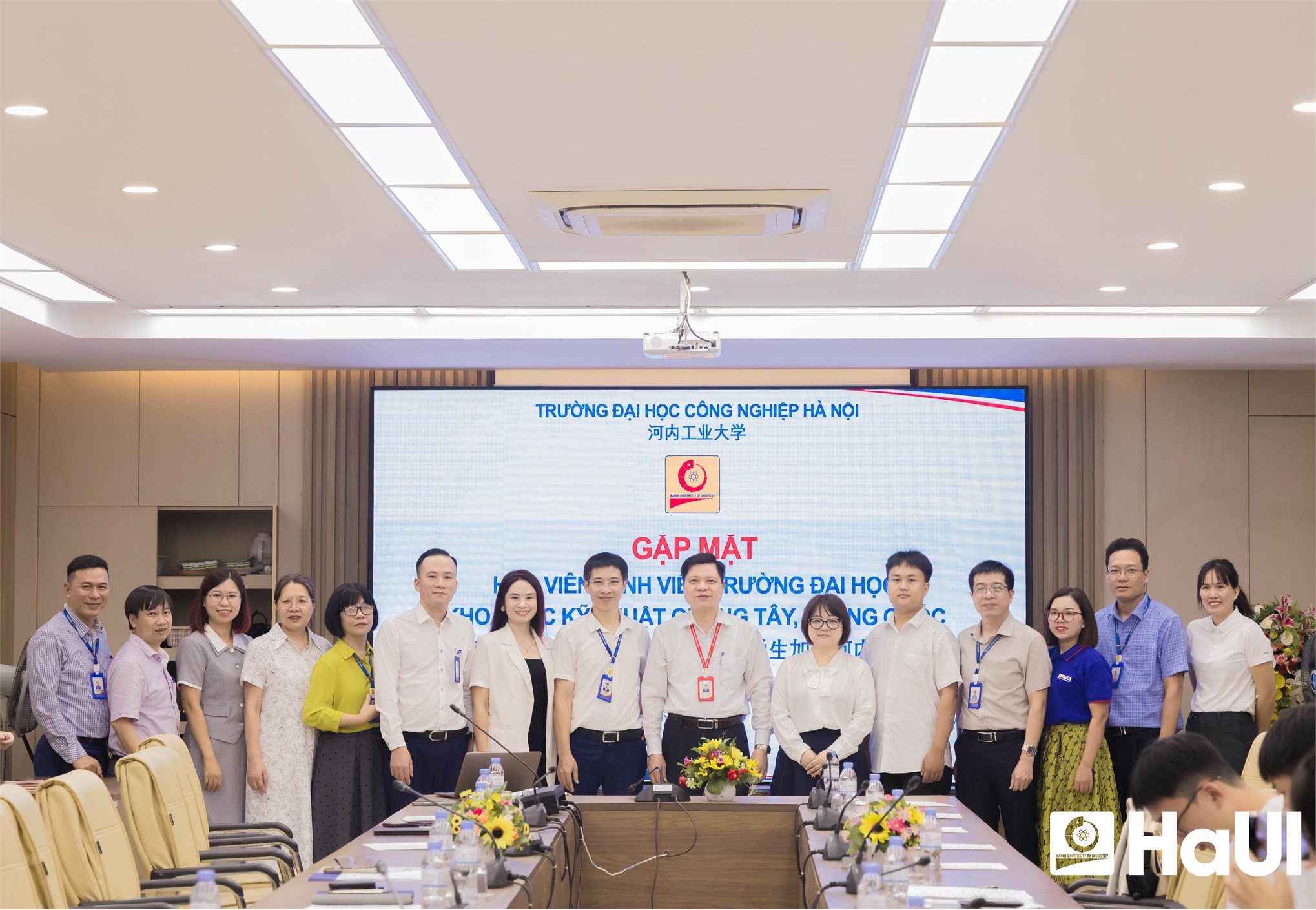 HaUI chào đón 32 học viên, sinh viên Trường ĐH KHKT Quảng Tây (Trung Quốc) tham gia chương trình trao đổi
