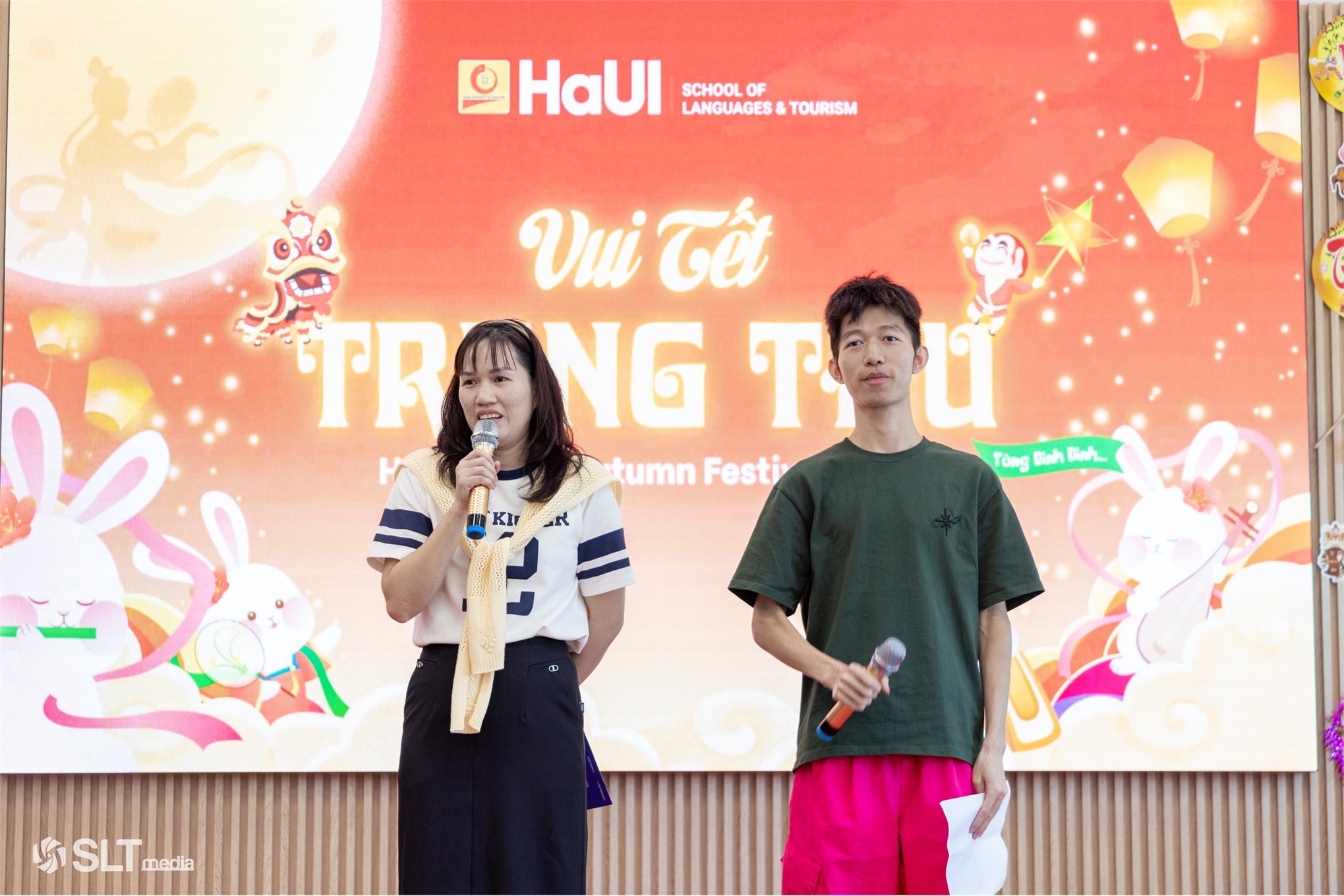 Trường Đại học Công nghiệp Hà Nội mang tết Trung thu ấm áp cho sinh viên quốc tế