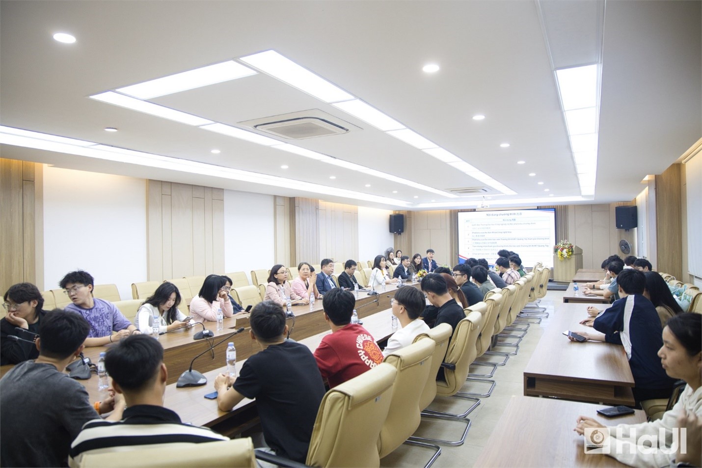 Tổng kết chương trình trao đổi học viên thạc sĩ giữa Đại học Công nghiệp Hà Nội và Trường Đại học Khoa học Kỹ thuật Quảng Tây (Trung Quốc)