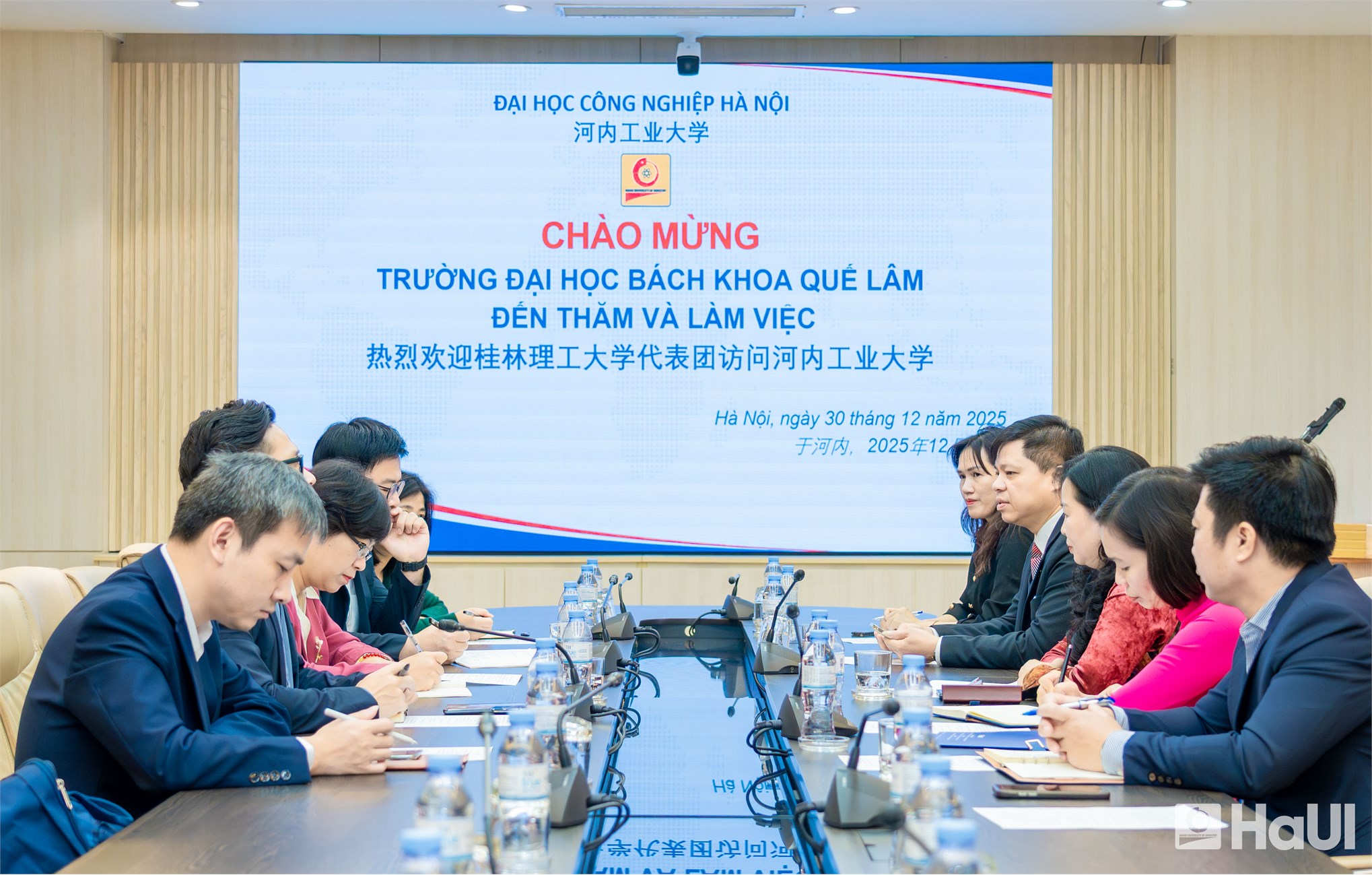 Thúc đẩy hợp tác trong lĩnh vực lý luận chính trị với Trường Đại học Bách khoa Quế Lâm, Trung Quốc