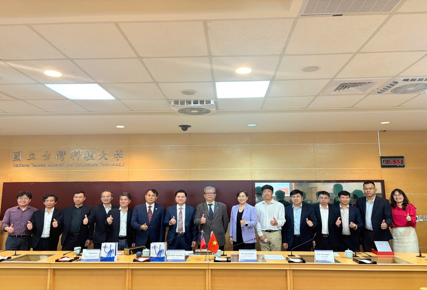 Chuyến công tác Đài Loan của Đoàn cán bộ Đại học Công nghiệp Hà Nội