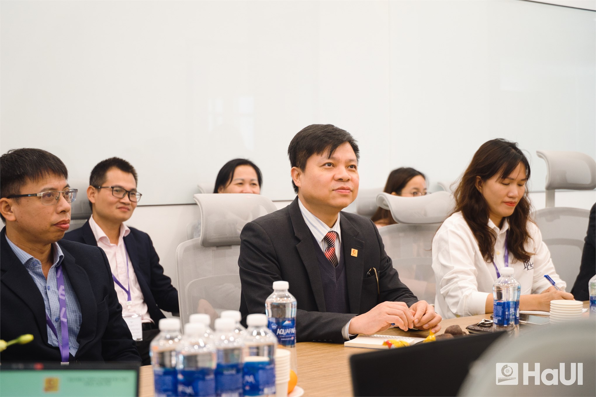 Đại học Công nghiệp Hà Nội ký kết thỏa thuận hợp tác với Biel Crystal