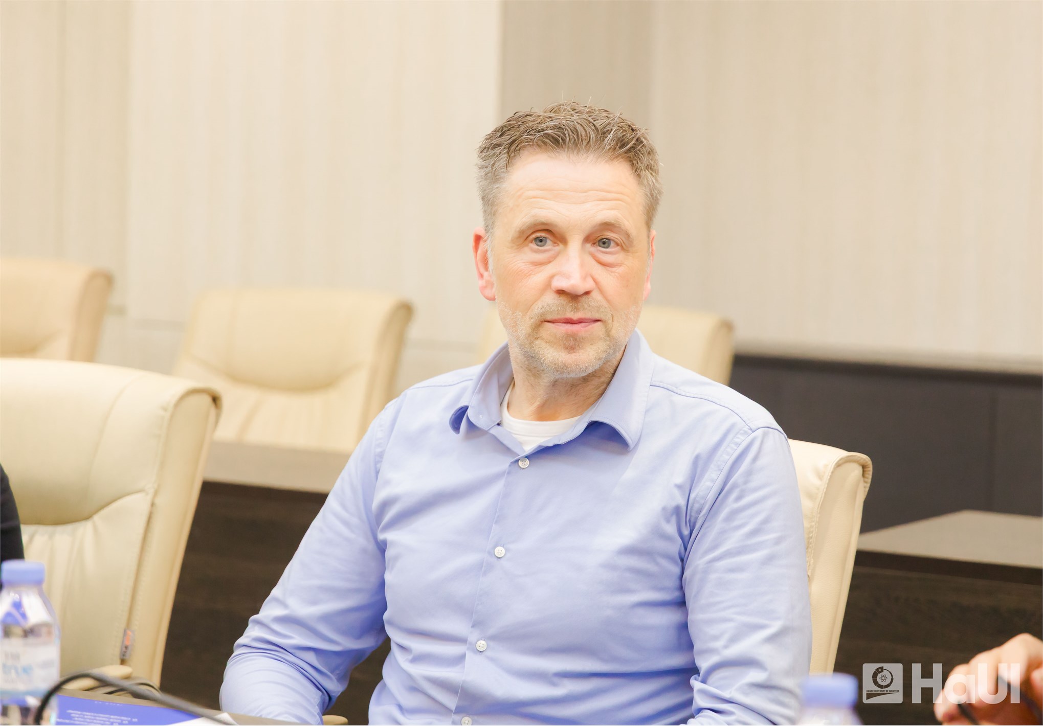 Tập đoàn Krombacher và Công ty CP Giáo dục Ba Cây Sồi đến thăm và làm việc tại HaUI