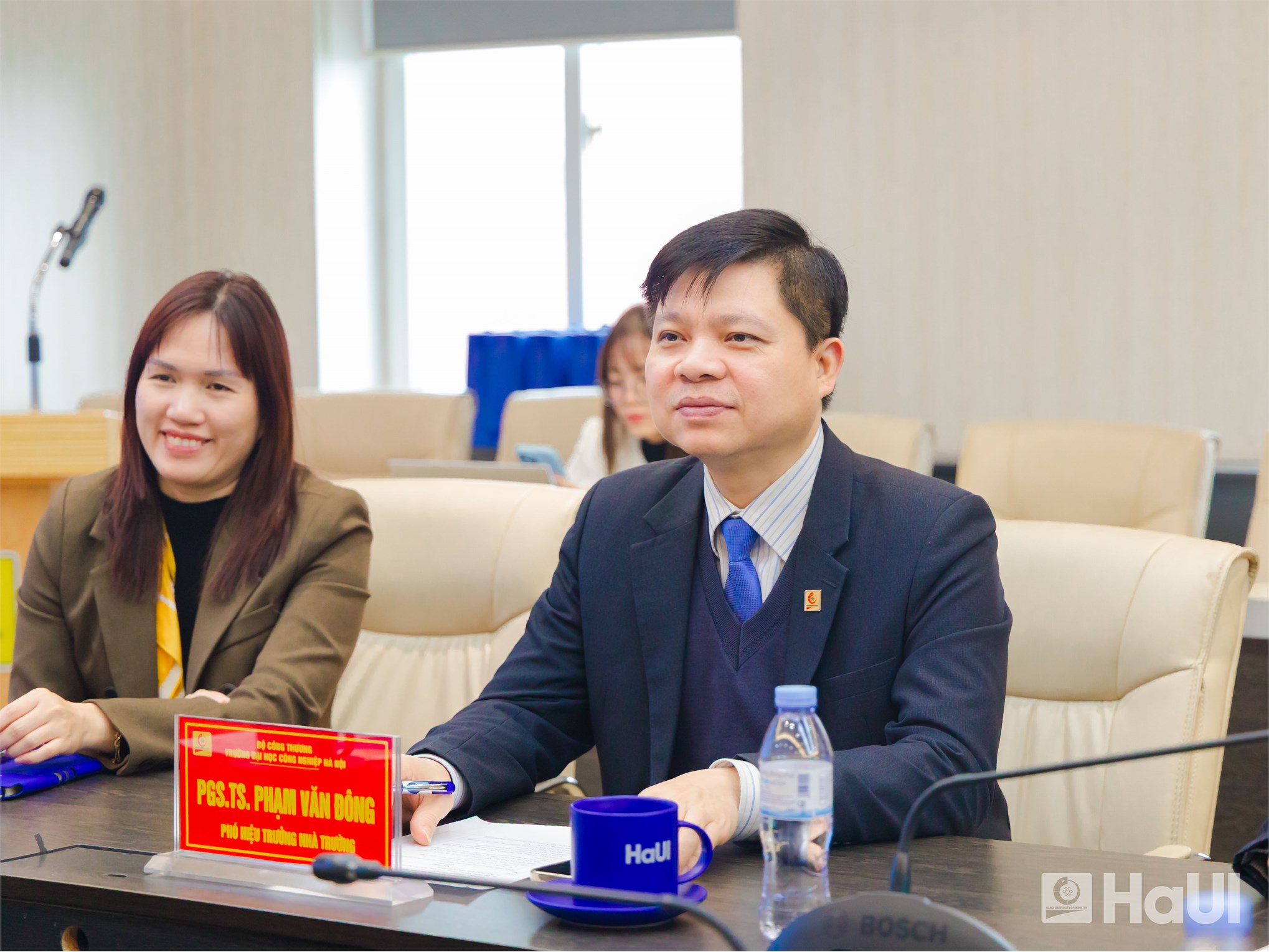 Tập đoàn Krombacher và Công ty CP Giáo dục Ba Cây Sồi đến thăm và làm việc tại HaUI