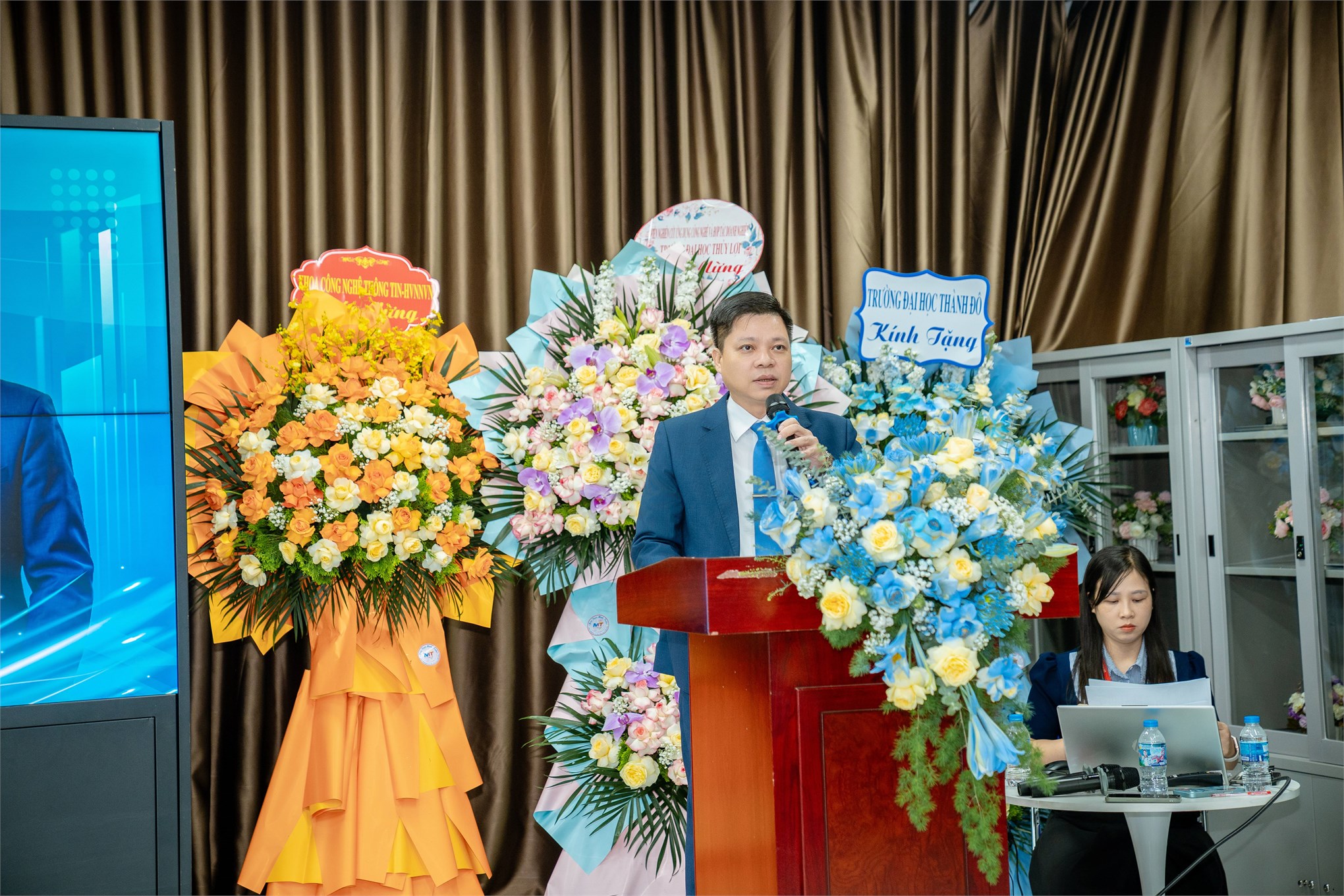 HaUI tham dự Hội nghị giao lưu phát triển hợp tác doanh nghiệp và đại học tại Foxconn