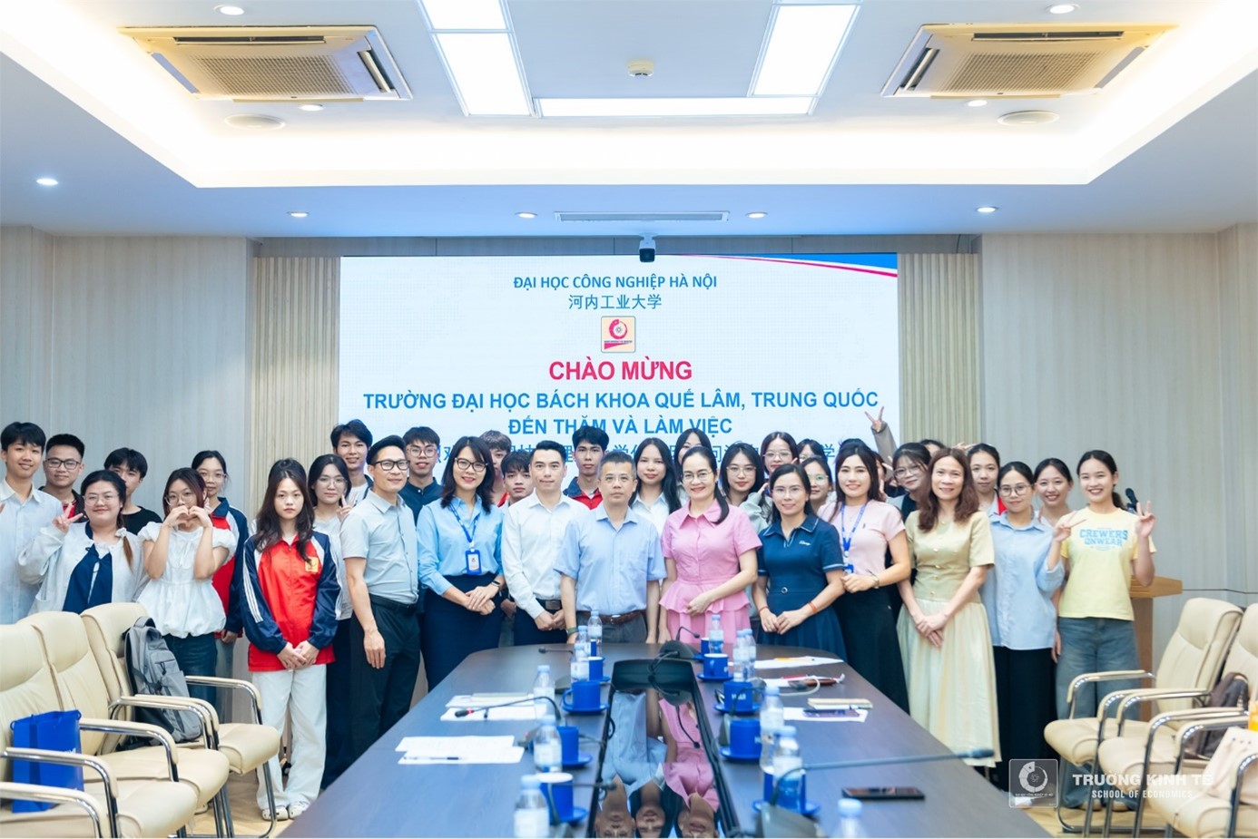 Đón tiếp đoàn cán bộ Trường Đại Học Bách Khoa Quế Lâm
