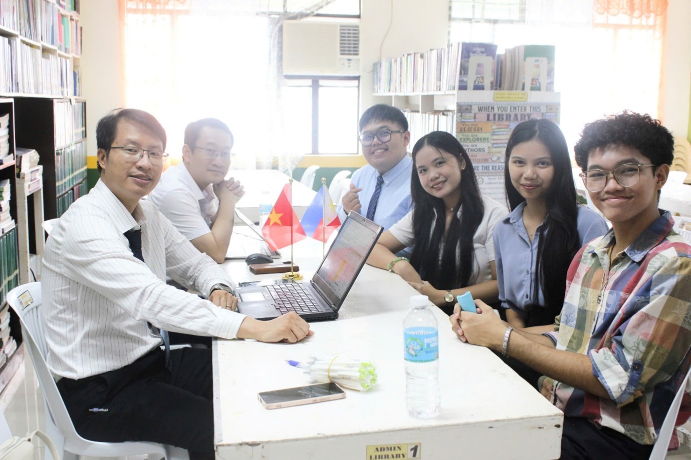Hơn 500 học sinh Philippines tìm hiểu cơ hội học tập tại Đại học Công nghiệp Hà Nội