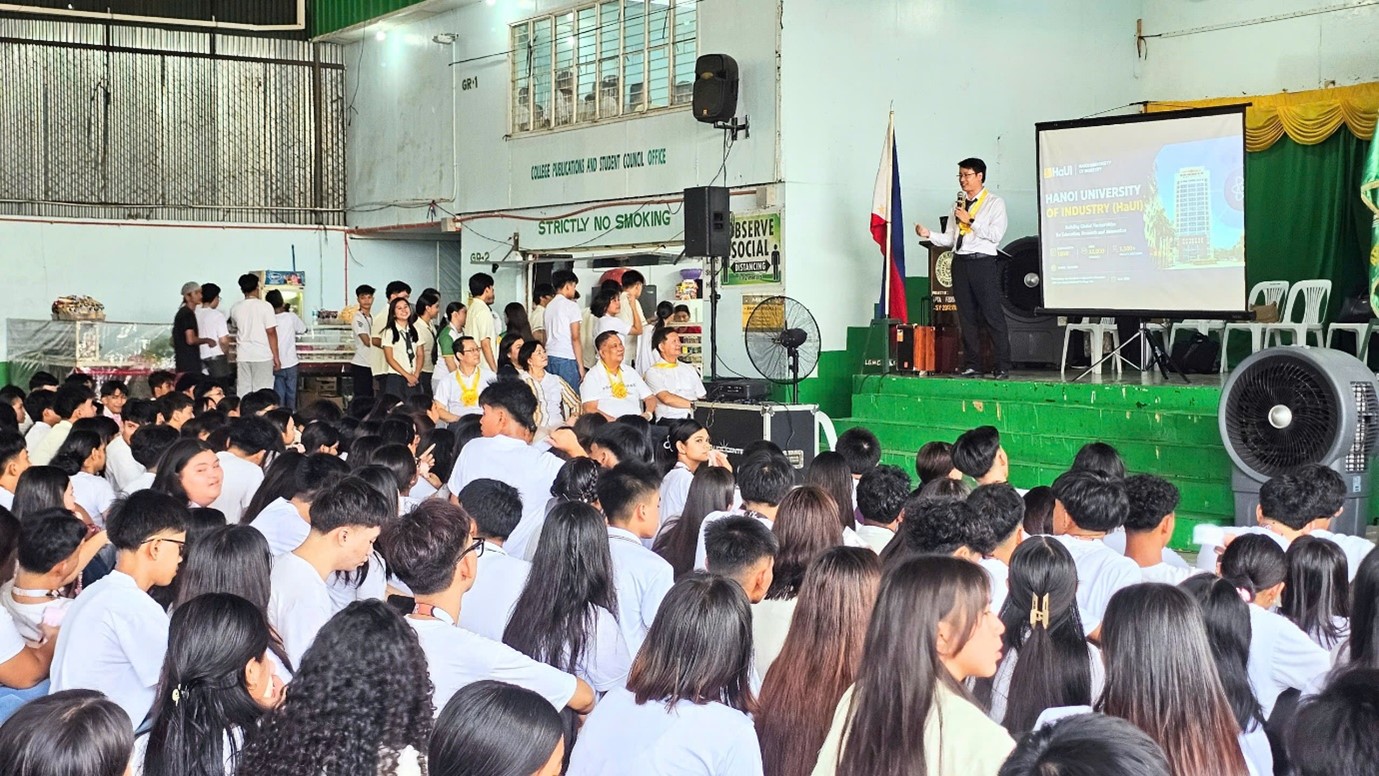 Hơn 500 học sinh Philippines tìm hiểu cơ hội học tập tại Đại học Công nghiệp Hà Nội