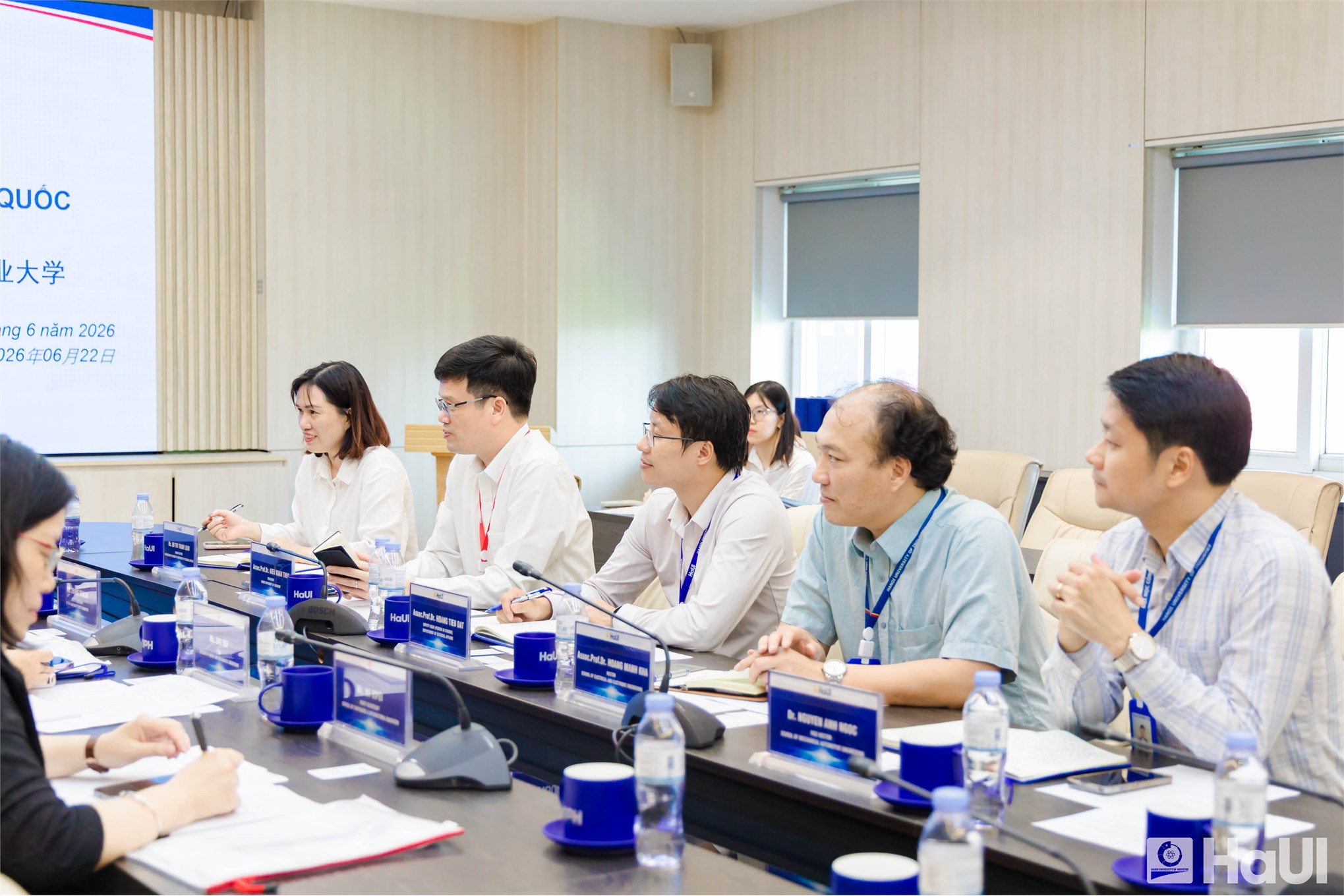 Đại học Công nghiệp Hà Nội tiếp đoàn công tác Đại học Điện lực Thượng Hải (Trung Quốc)