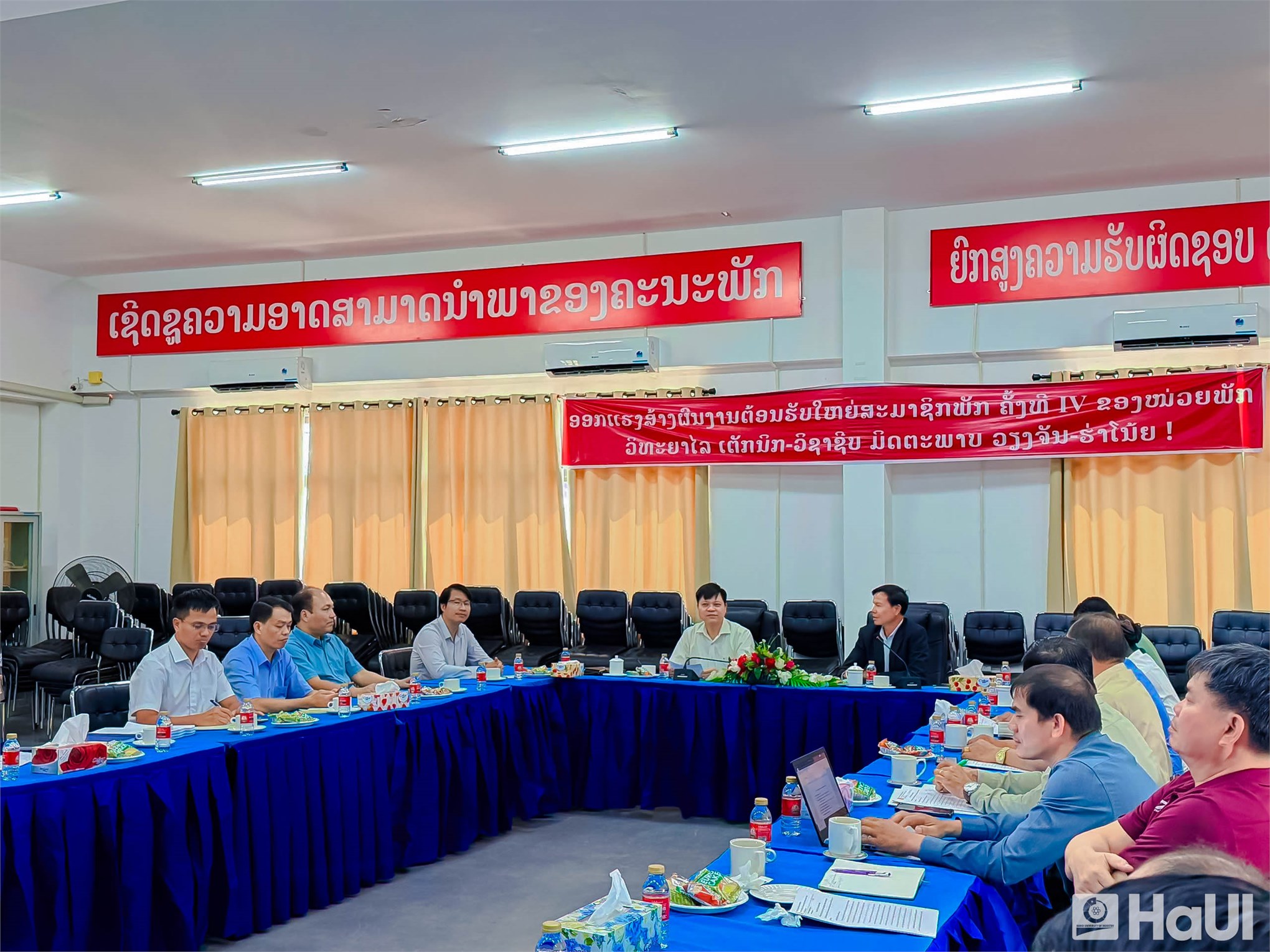 HaUI mở rộng mạng lưới đối tác và tăng cường thu hút sinh viên quốc tế, đặc biệt là học sinh Lào