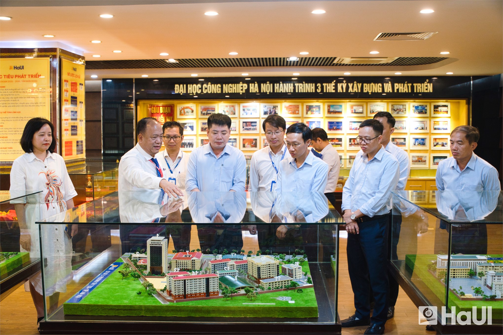 Đại học Công nghiệp Hà Nội và Trường Cao đẳng Sơn La ký kết thỏa thuận hợp tác