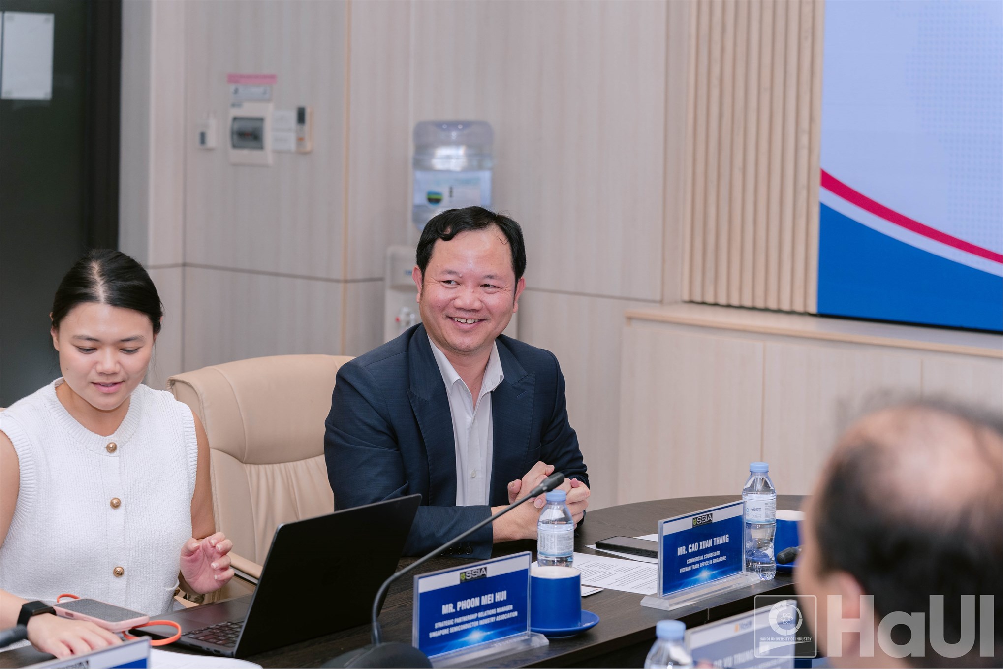 cơ hội hợp tác đào tạo nguồn nhân lực chất lượng cao với Hiệp hội Công nghiệp Bán dẫn Singapore
