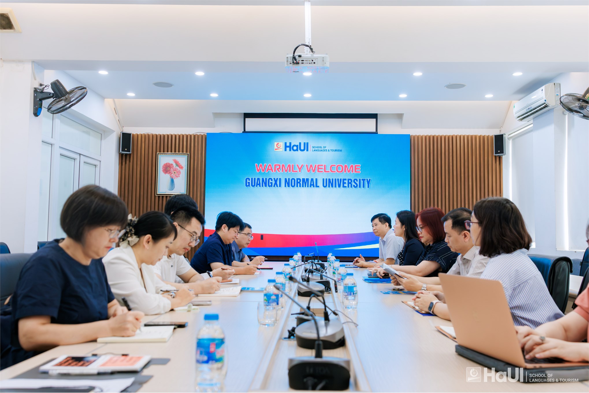 HaUI và Đại học Sư phạm Quảng Tây: Hợp tác phát triển đào tạo ngôn ngữ và du lịch