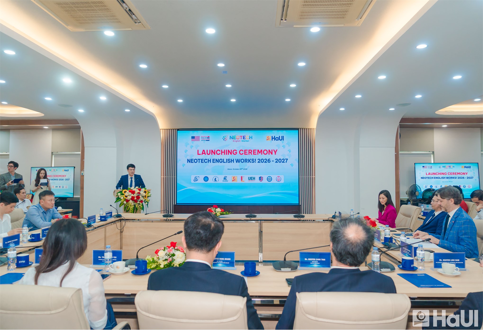 Khai giảng Dự án NeoTECH English Works tại Đại học Công nghiệp Hà Nội 2026-2027