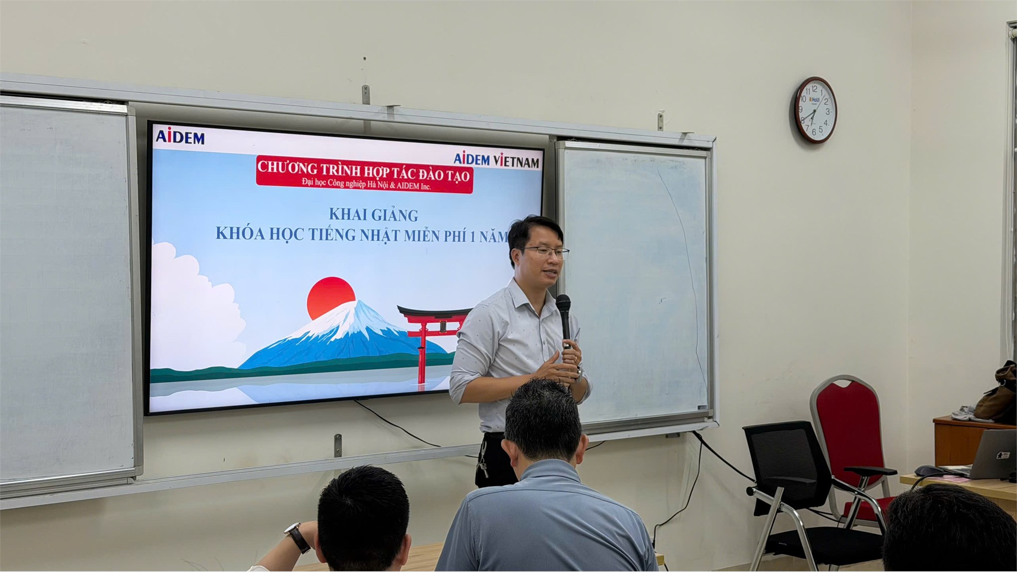 Đại học Công nghiệp Hà Nội tổ chức Lễ Khai giảng lớp đào tạo tiếng Nhật Khóa 1 thuộc Chương trình hợp tác đào tạo với Công ty Cổ phần AIDEM (Nhật Bản)