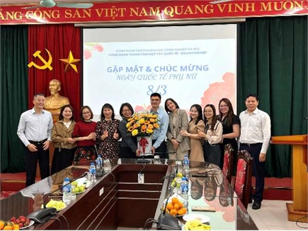 Công đoàn Trung tâm Hợp tác Quốc tế - Doanh nghiệp gặp mặt Chúc mừng ngày Quốc tế Phụ nữ 8/3