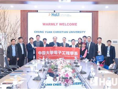 Đón tiếp và làm việc với đoàn cán bộ Trường Đại học Trung Nguyên (Đài Loan, Trung Quốc)