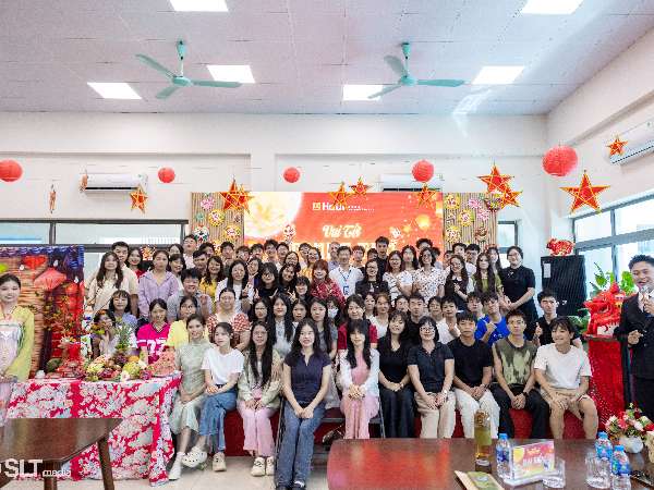 Trường Đại học Công nghiệp Hà Nội mang tết Trung thu ấm áp cho sinh viên quốc tế