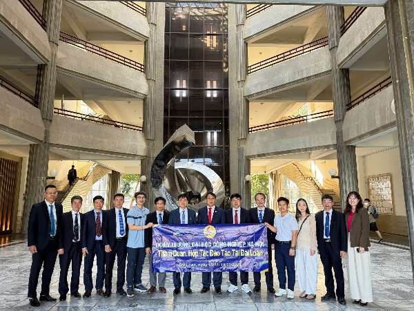 Chuyến công tác Đài Loan của Đoàn cán bộ Đại học Công nghiệp Hà Nội